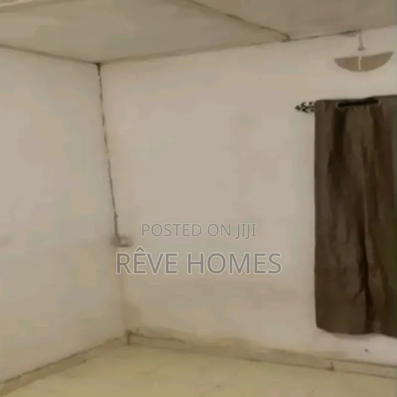 Studio Apartment in Onigbongbo for rent