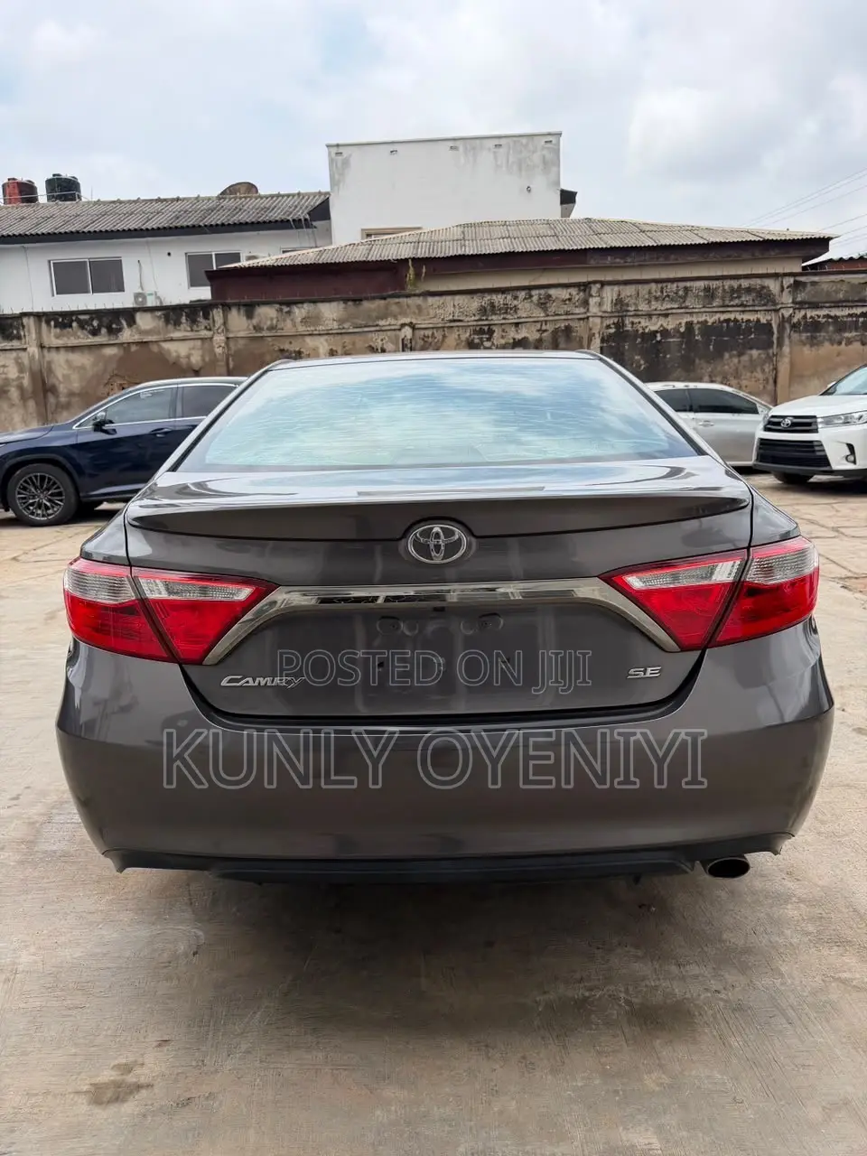 Toyota Camry SE 4dr Sedan (2.5L 4cyl 6A) 2015 Gray