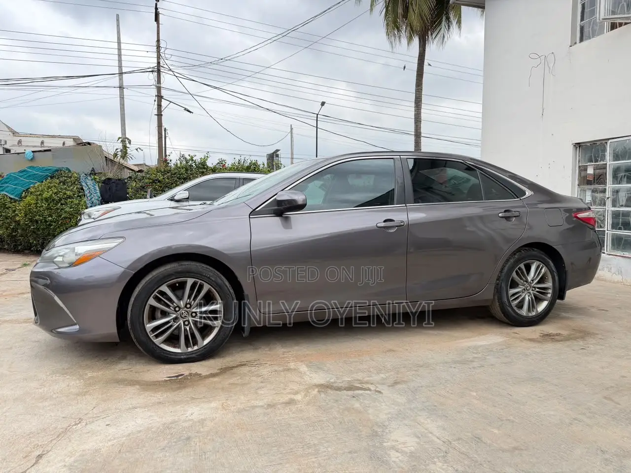 Toyota Camry SE 4dr Sedan (2.5L 4cyl 6A) 2015 Gray