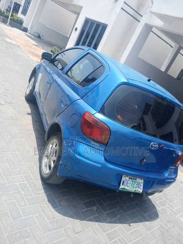 Toyota Yaris 1.4 2002 Blue
