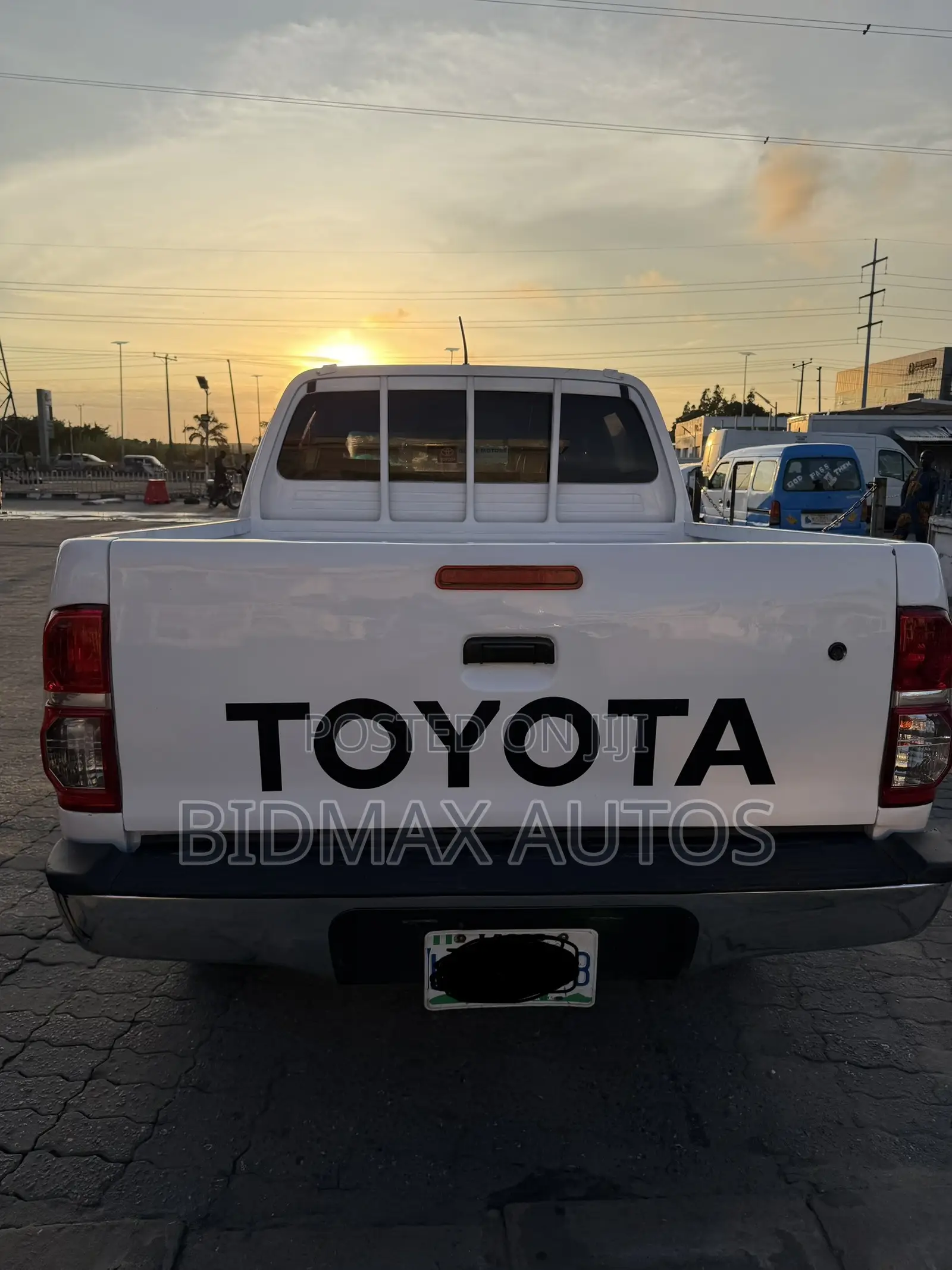 Toyota Hilux 2.0 VVT-i 2012 White