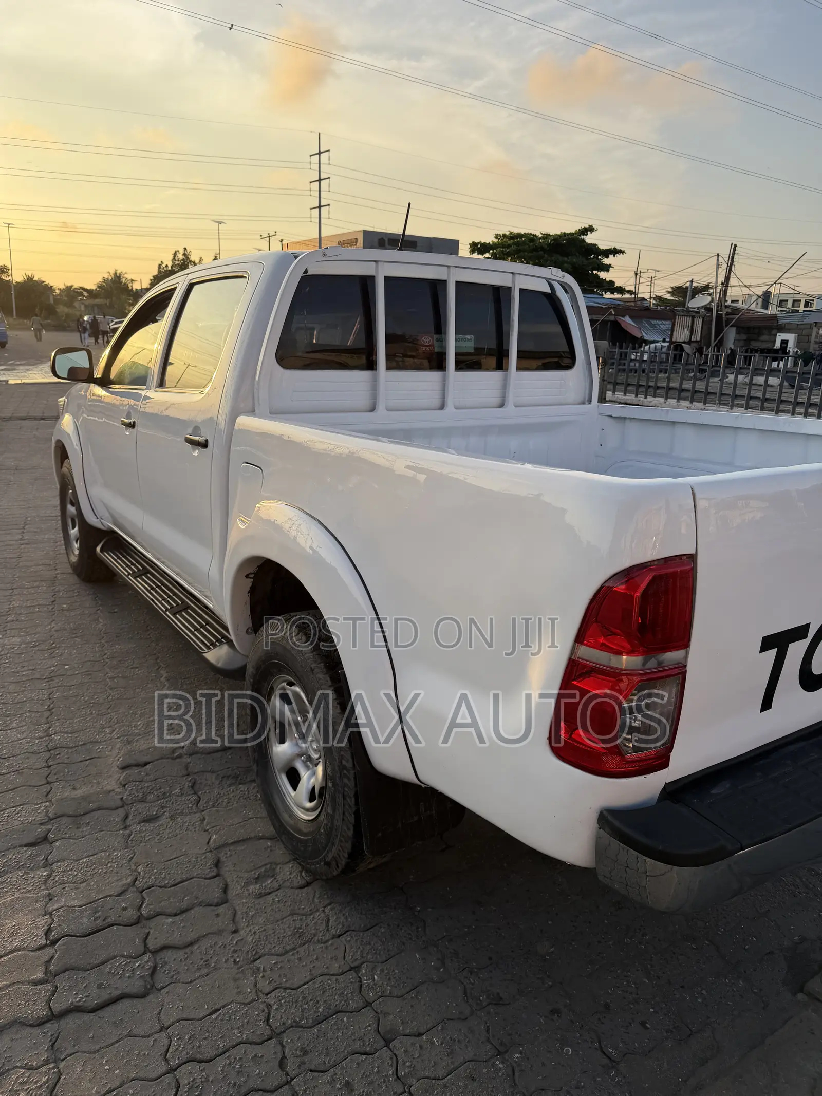 Toyota Hilux 2.0 VVT-i 2012 White
