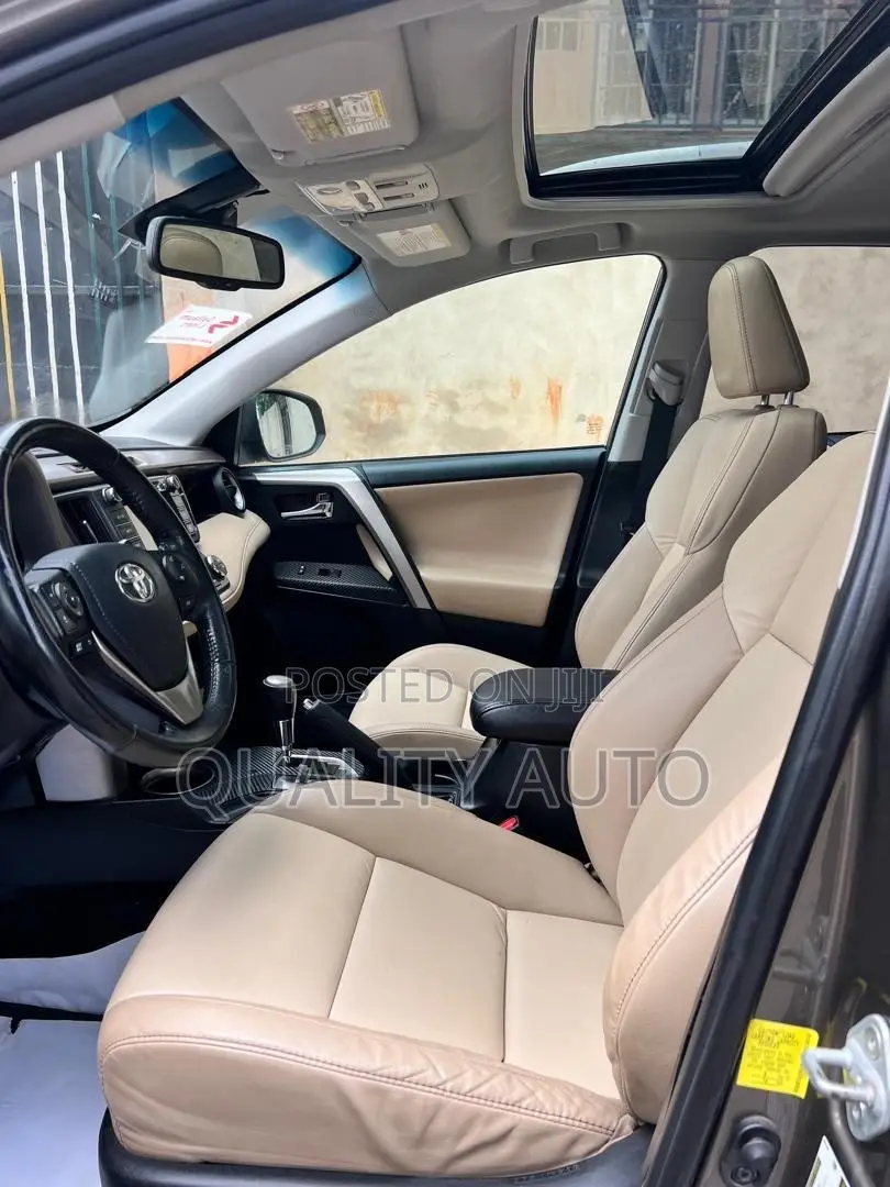 Toyota RAV4 Limited FWD (2.5L 4cyl 6A) 2016 Gray