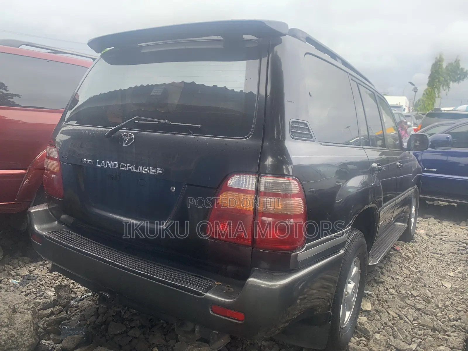 Toyota Land Cruiser 2002 Black