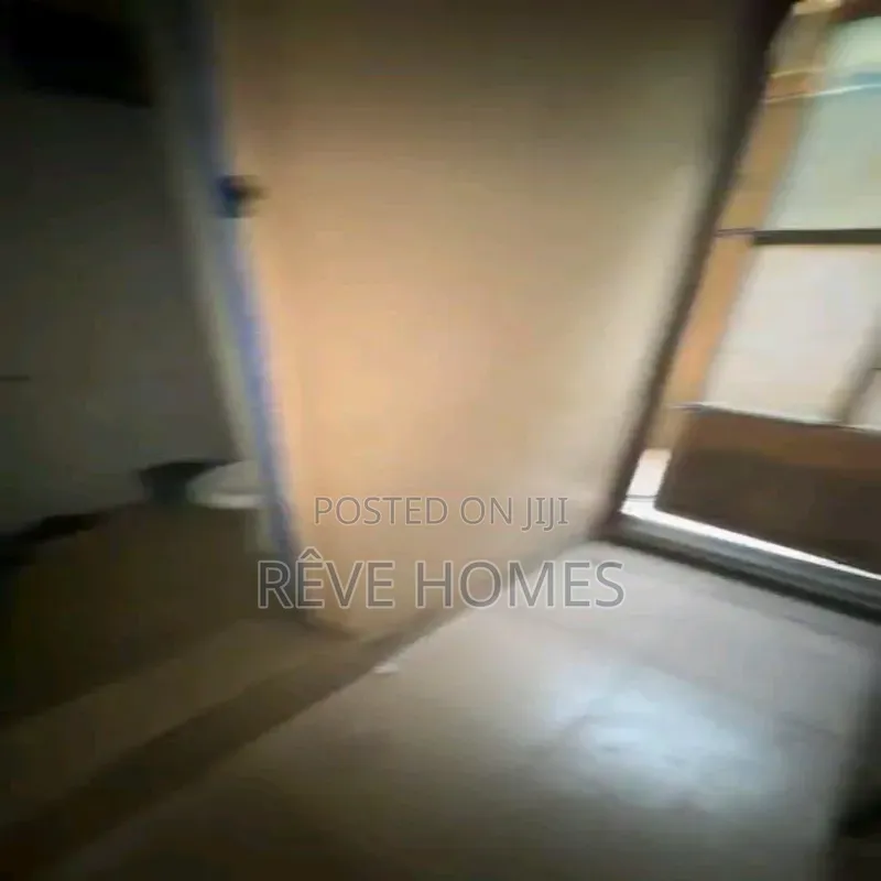 Studio Apartment in Fadeyi for rent