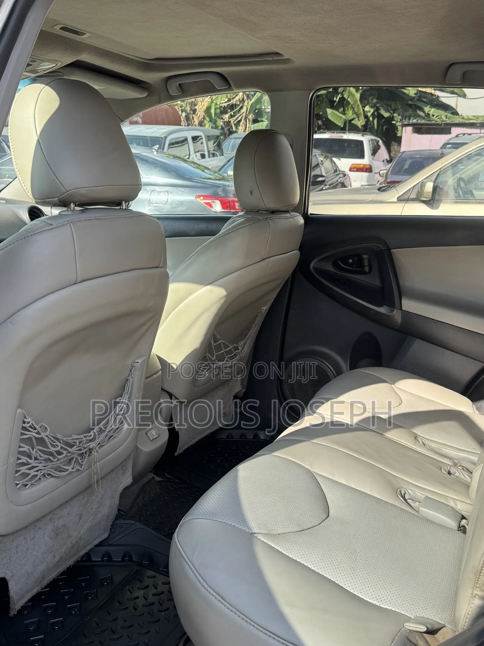Toyota RAV4 2011 Silver