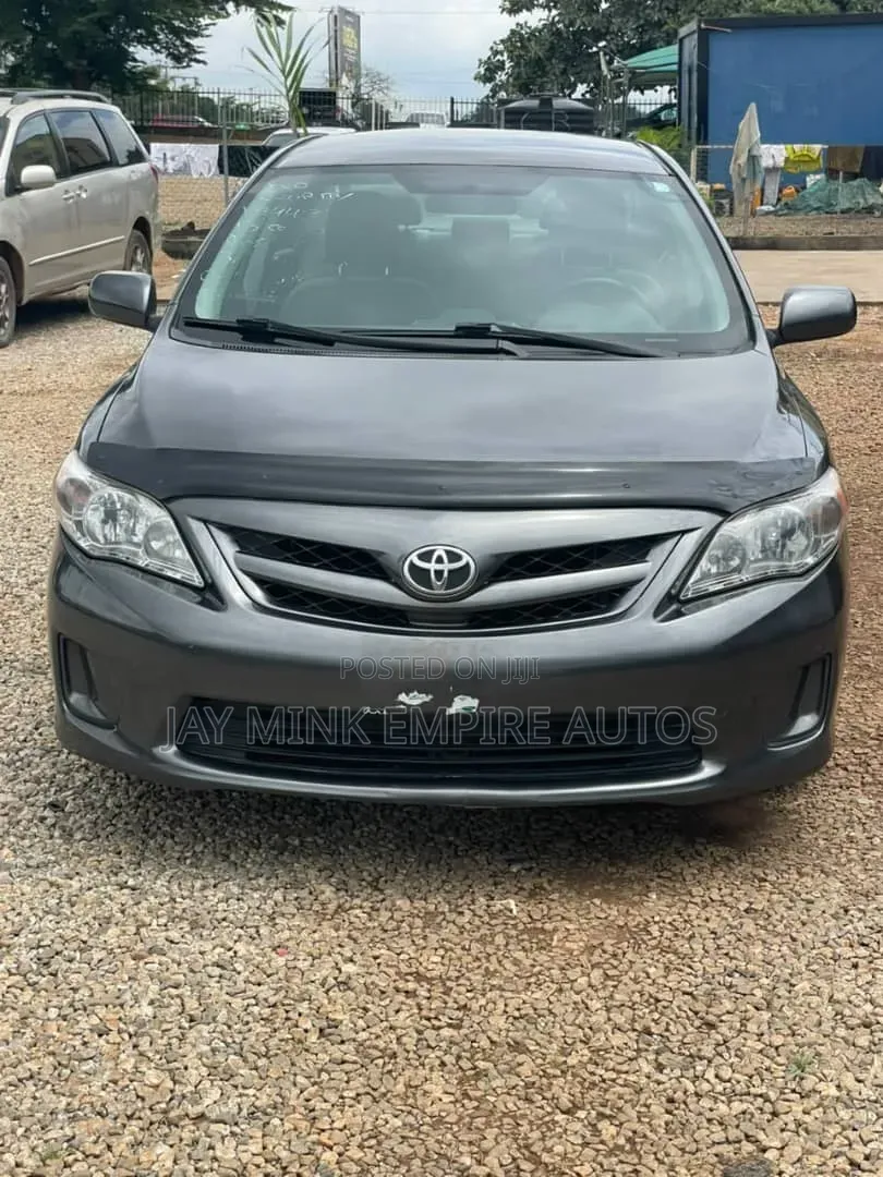 Toyota Corolla 2013 Gray