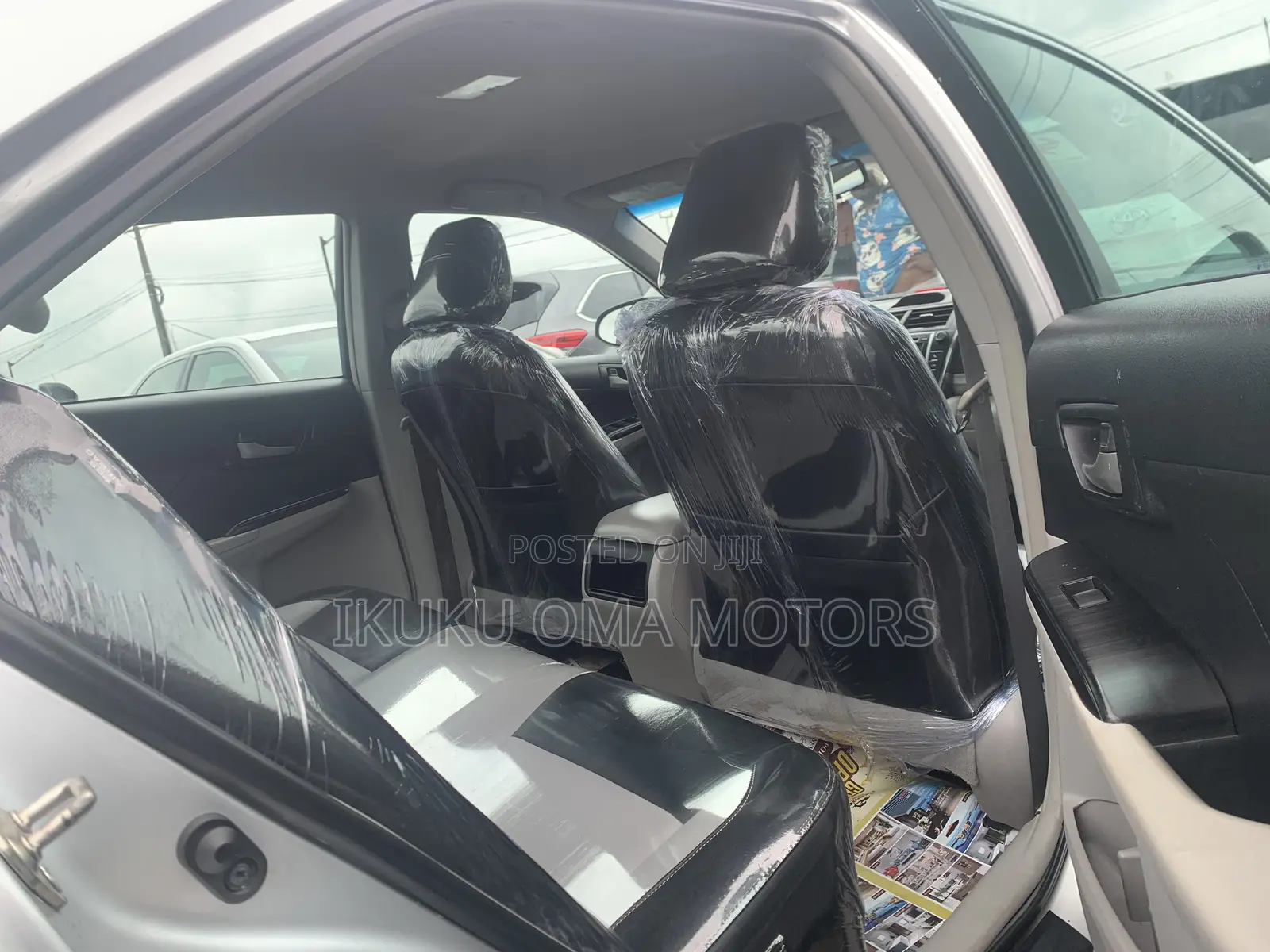 Toyota Camry LE 4dr Sedan (2.5L 4cyl 6A) 2013 Silver