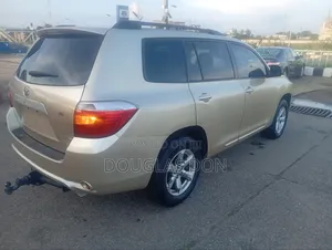 Toyota Highlander 2008 Gold