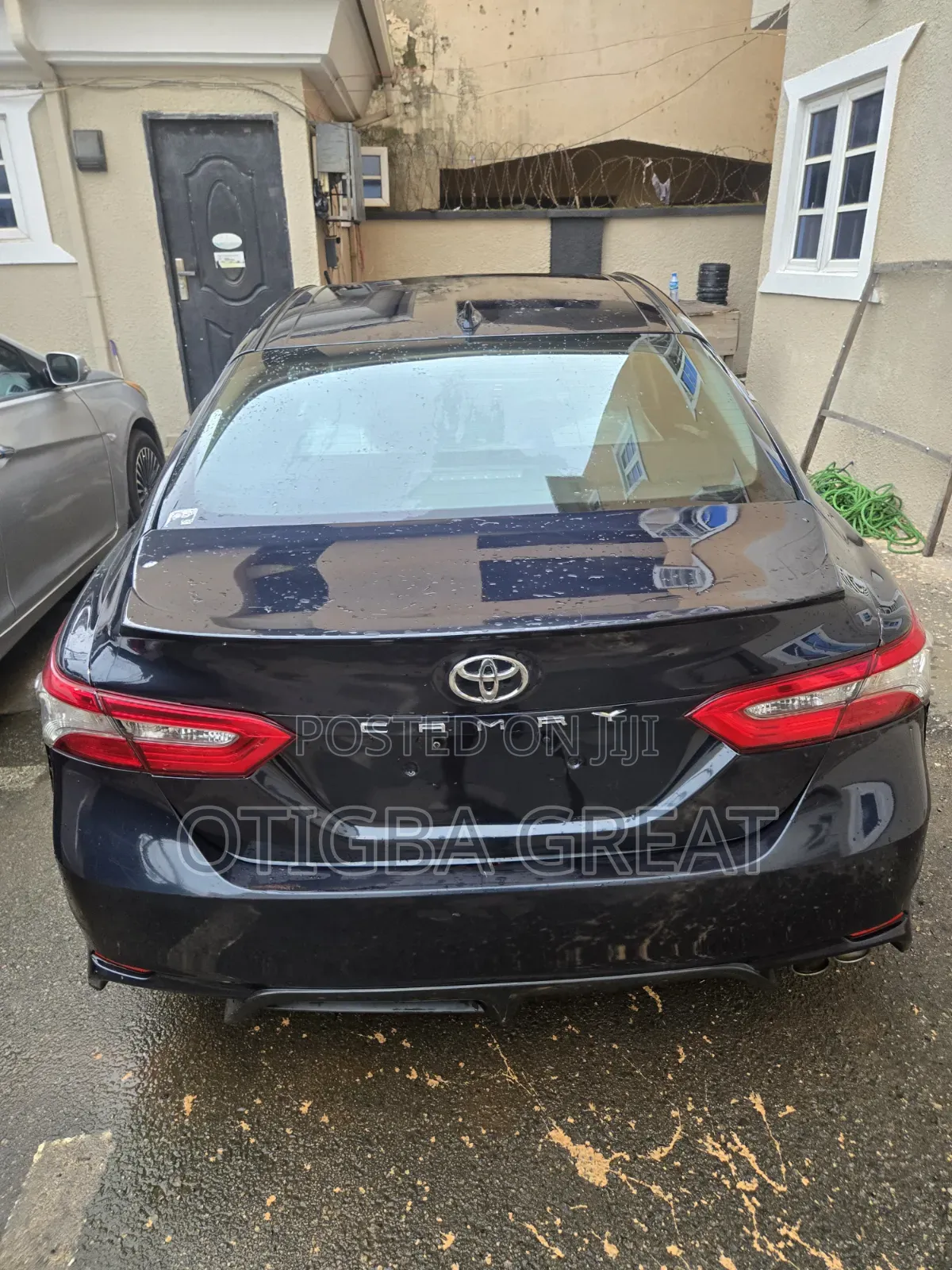 Toyota Camry SE Nightshade FWD 2020 Beige