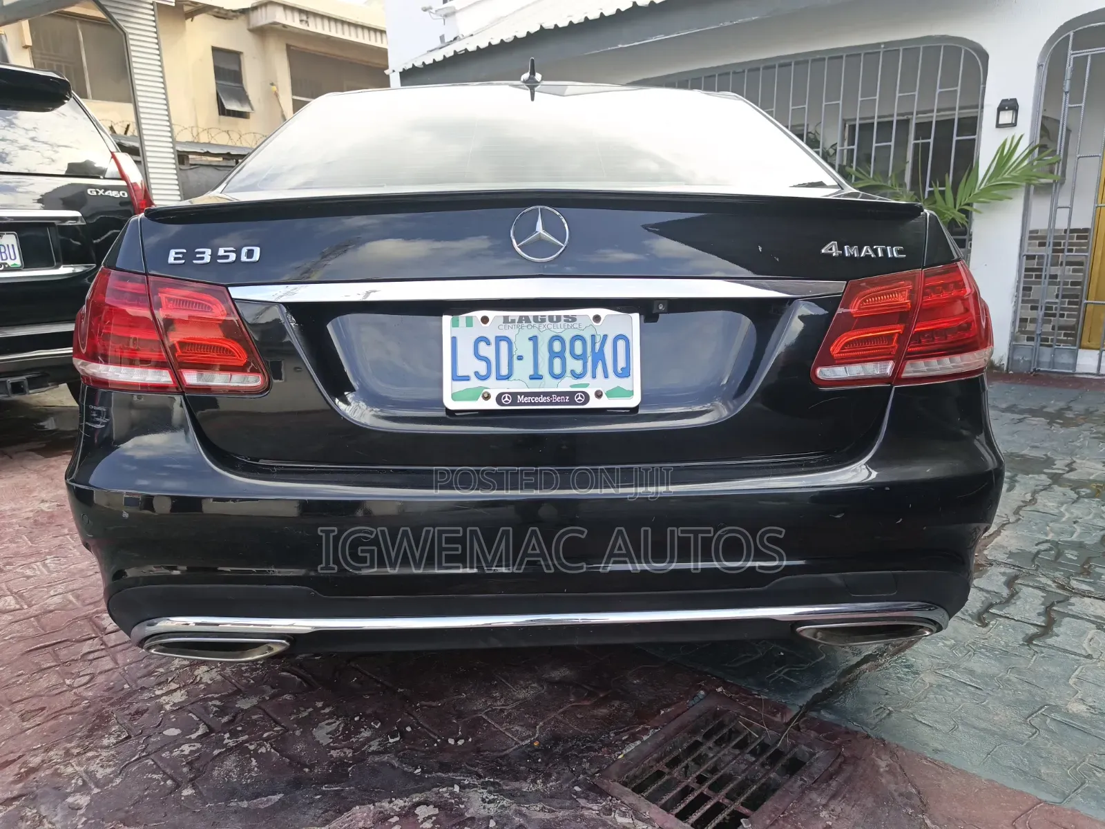 Mercedes-Benz E350 Base 4Matic Sedan AWD (3.5L 6cyl 7A) 2010 Black