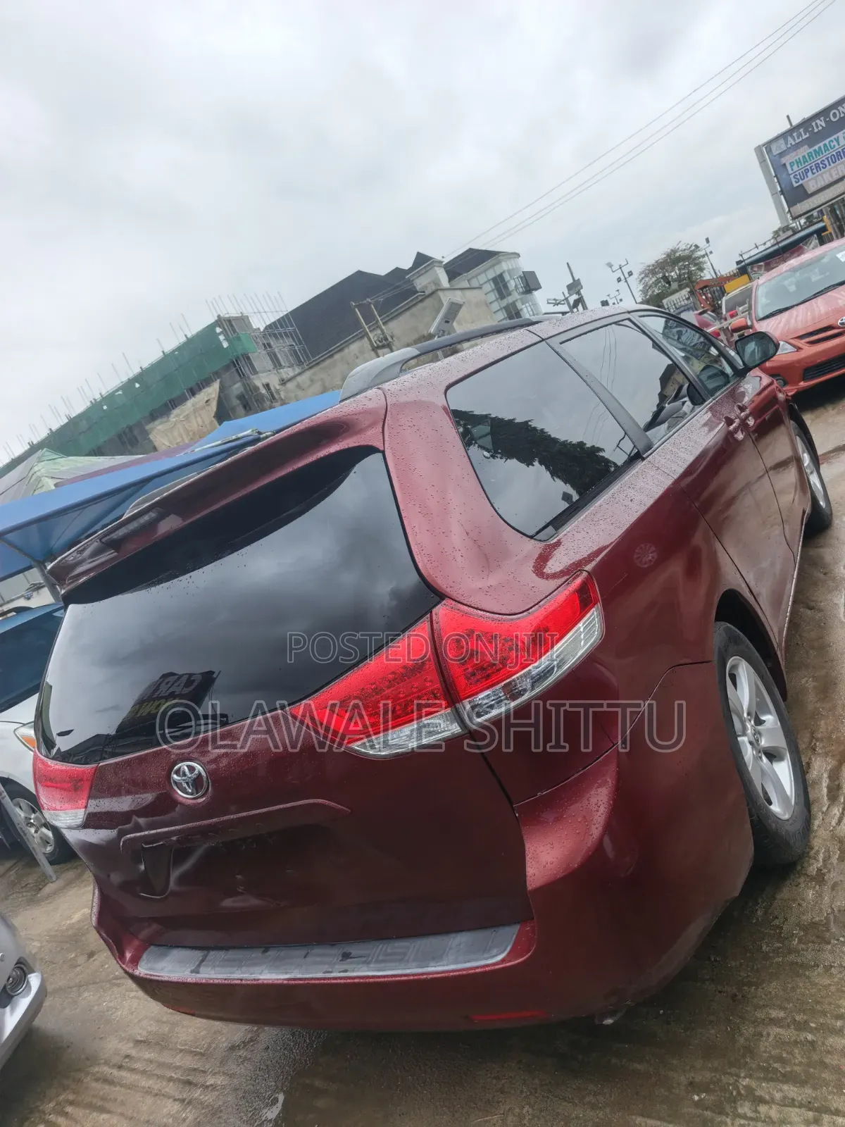 Toyota Sienna LE 7 Passenger 2012