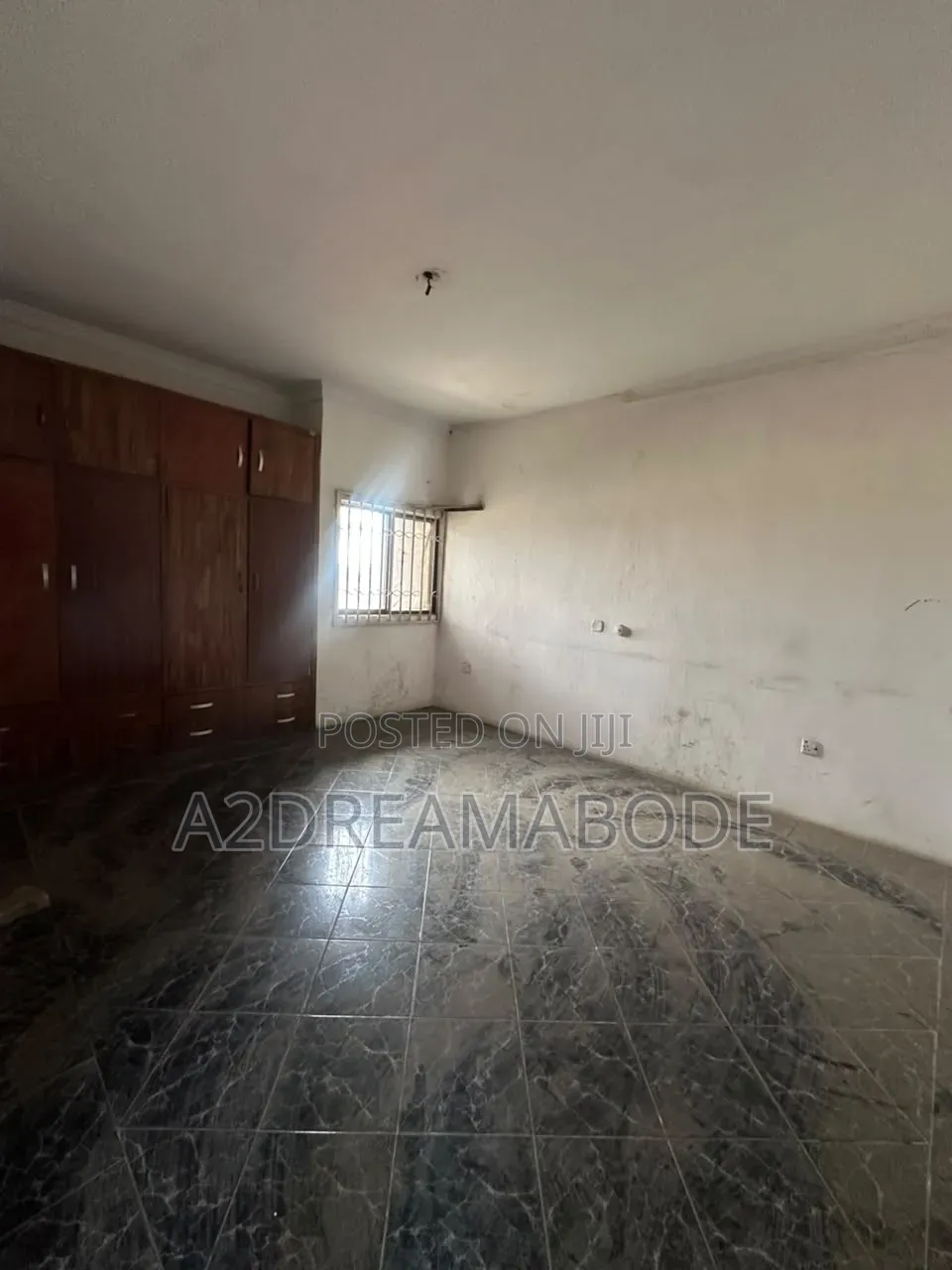 5bdrm Duplex in Omole for rent