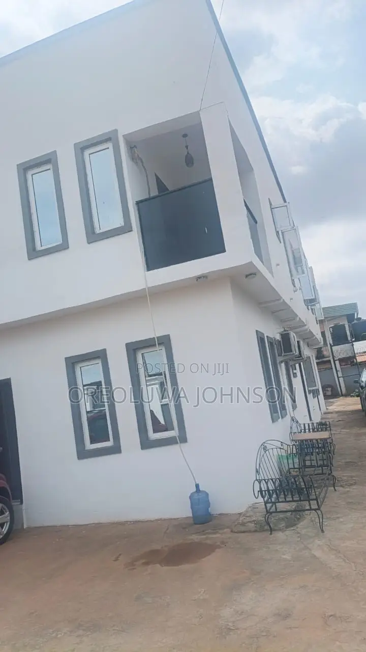 4bdrm Block of Flats in Unity Estate, Egbeda / Egbeda for sale