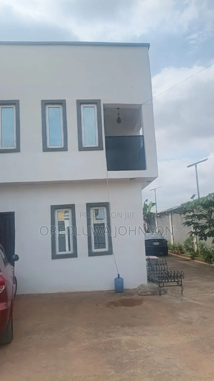 4bdrm Block of Flats in Unity Estate, Egbeda / Egbeda for sale