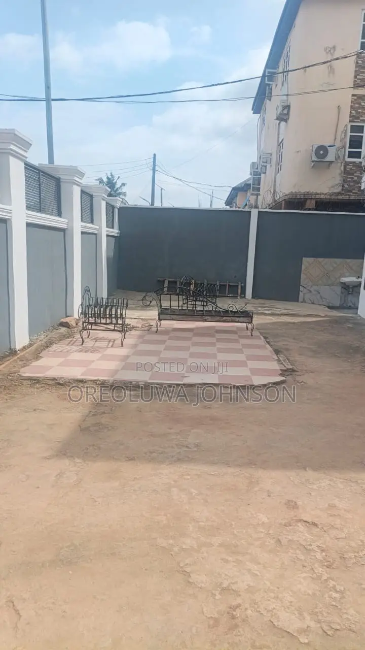 4bdrm Block of Flats in Unity Estate, Egbeda / Egbeda for sale