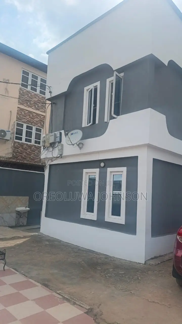 4bdrm Block of Flats in Unity Estate, Egbeda / Egbeda for sale