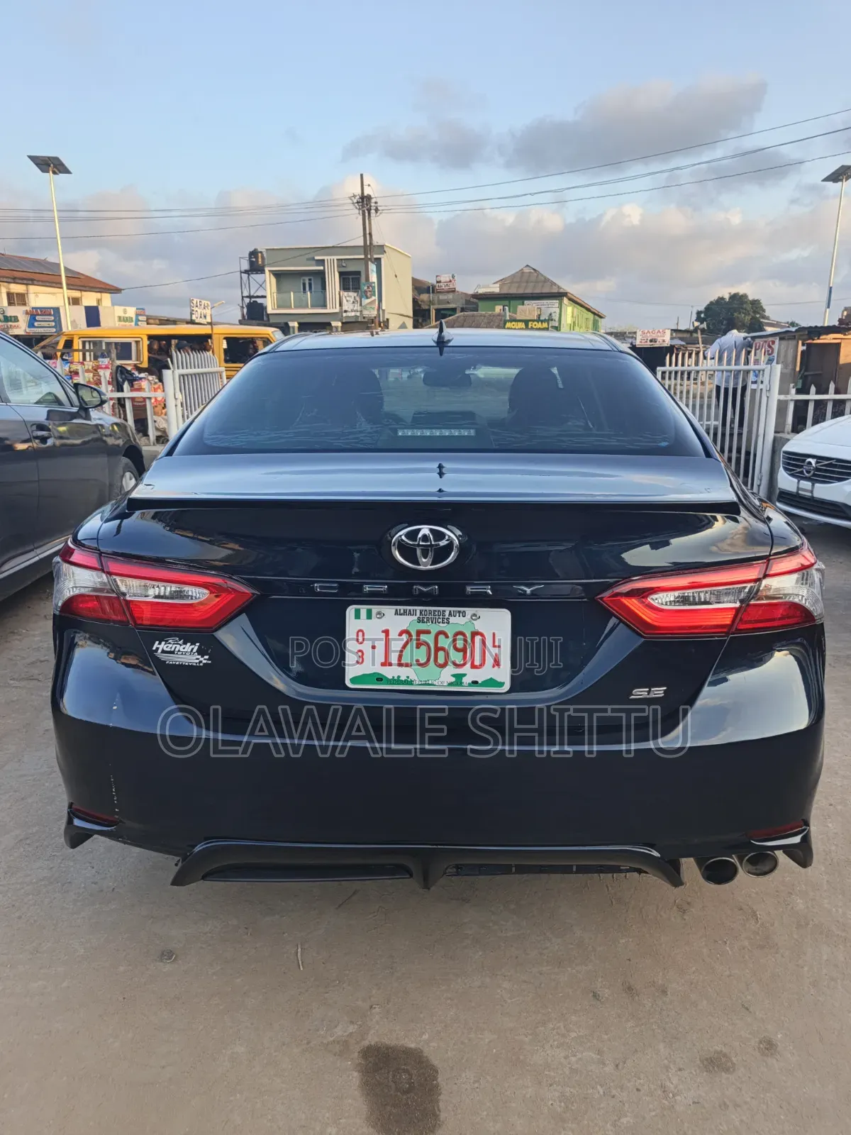 Toyota Camry SE (2.5L 4cyl 8A) 2019