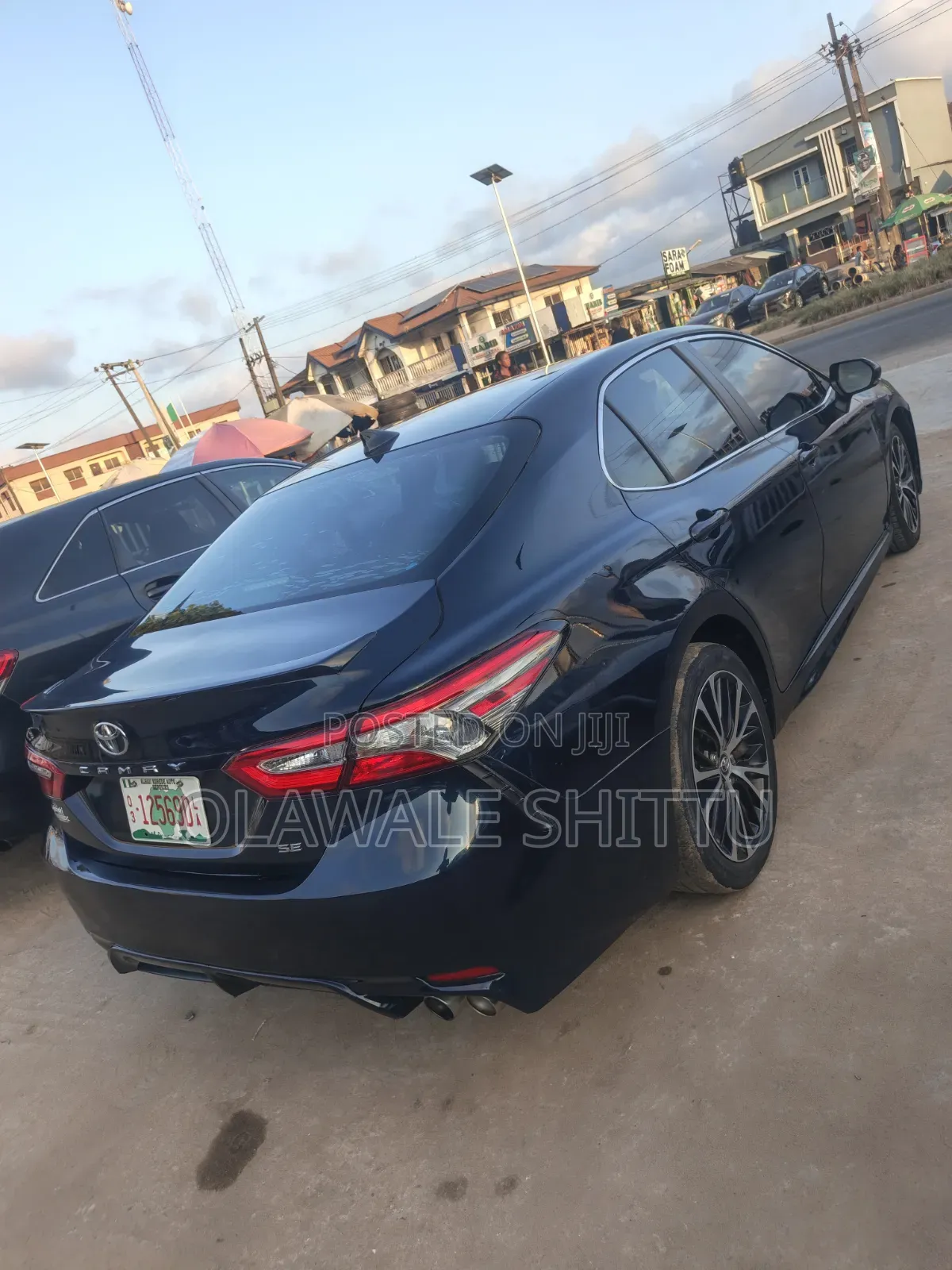 Toyota Camry SE (2.5L 4cyl 8A) 2019