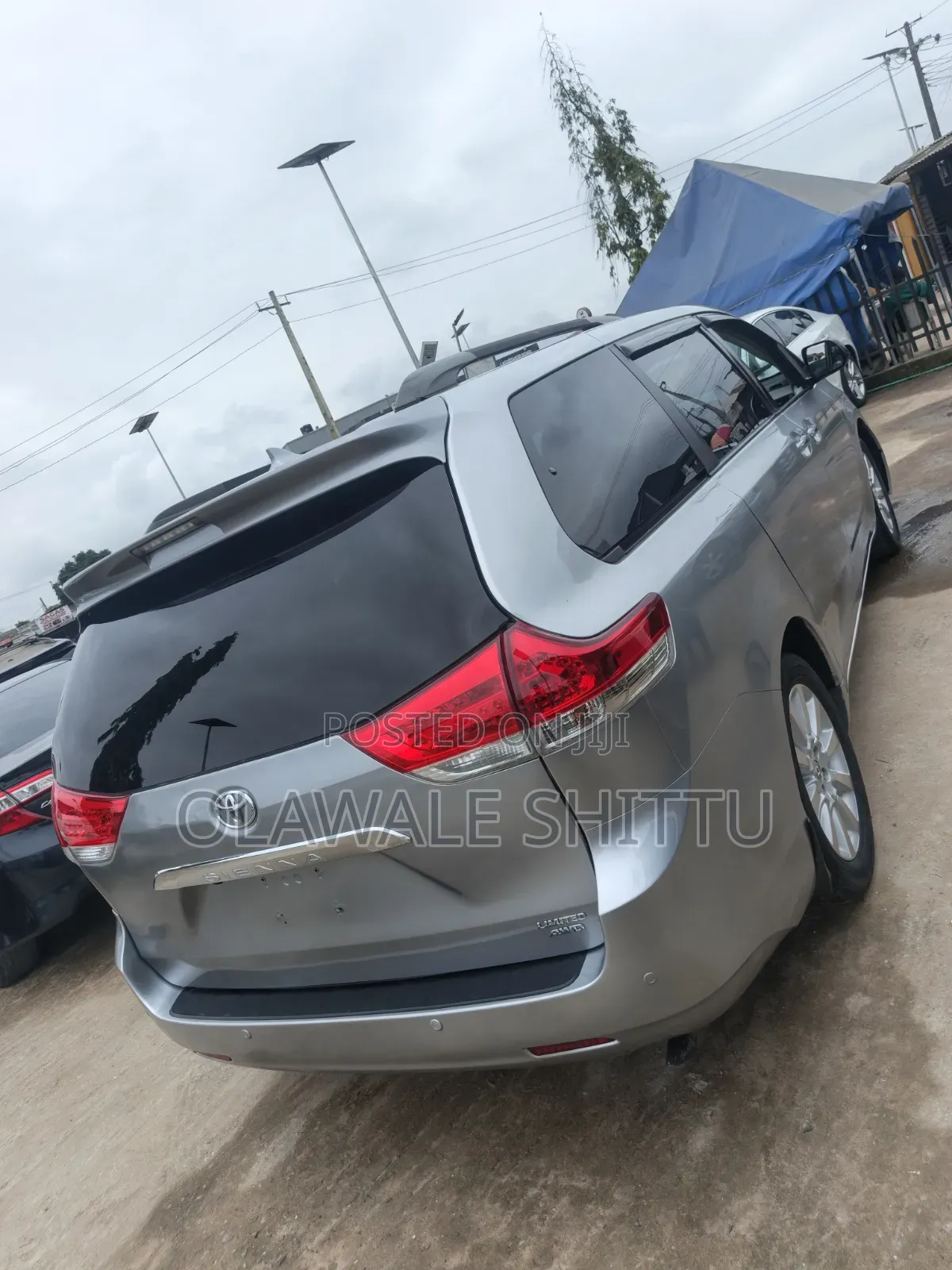 Toyota Sienna Limited 7 Passenger 2012 Silver