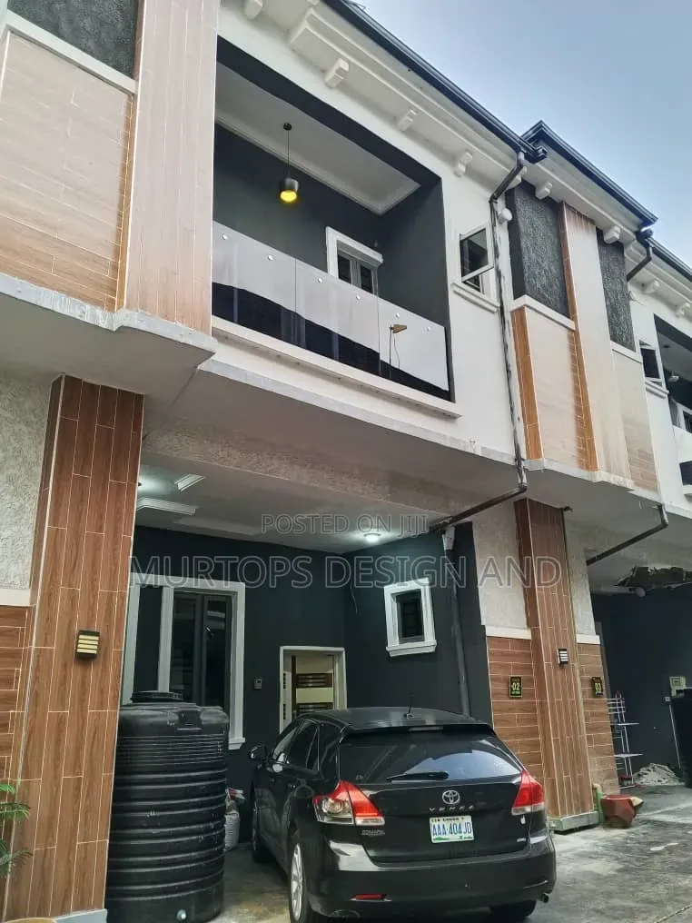 4bdrm Townhouse / Terrace in Chevron for rent