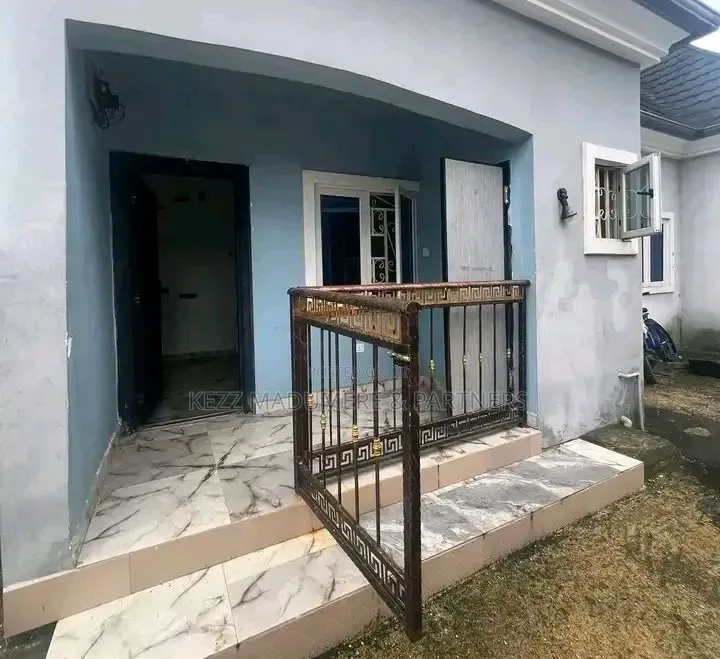 For Sale : Storey Building With 14 Shops on Major Aba Road, Ph