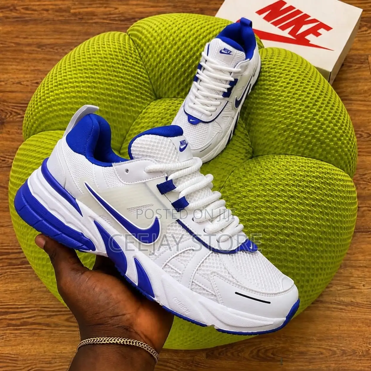 Nike Retro-Inspired Lifestyle Sneakers