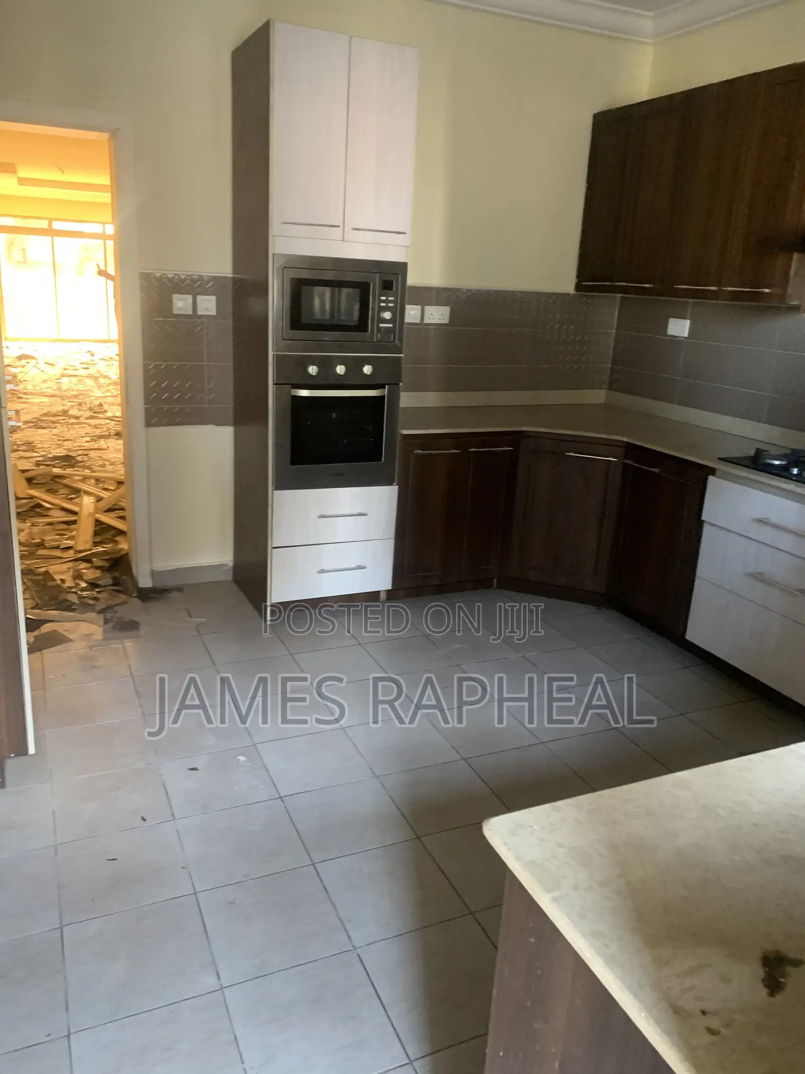 Furnished 4bdrm Duplex in Rb Emerald, Apapa Road for sale
