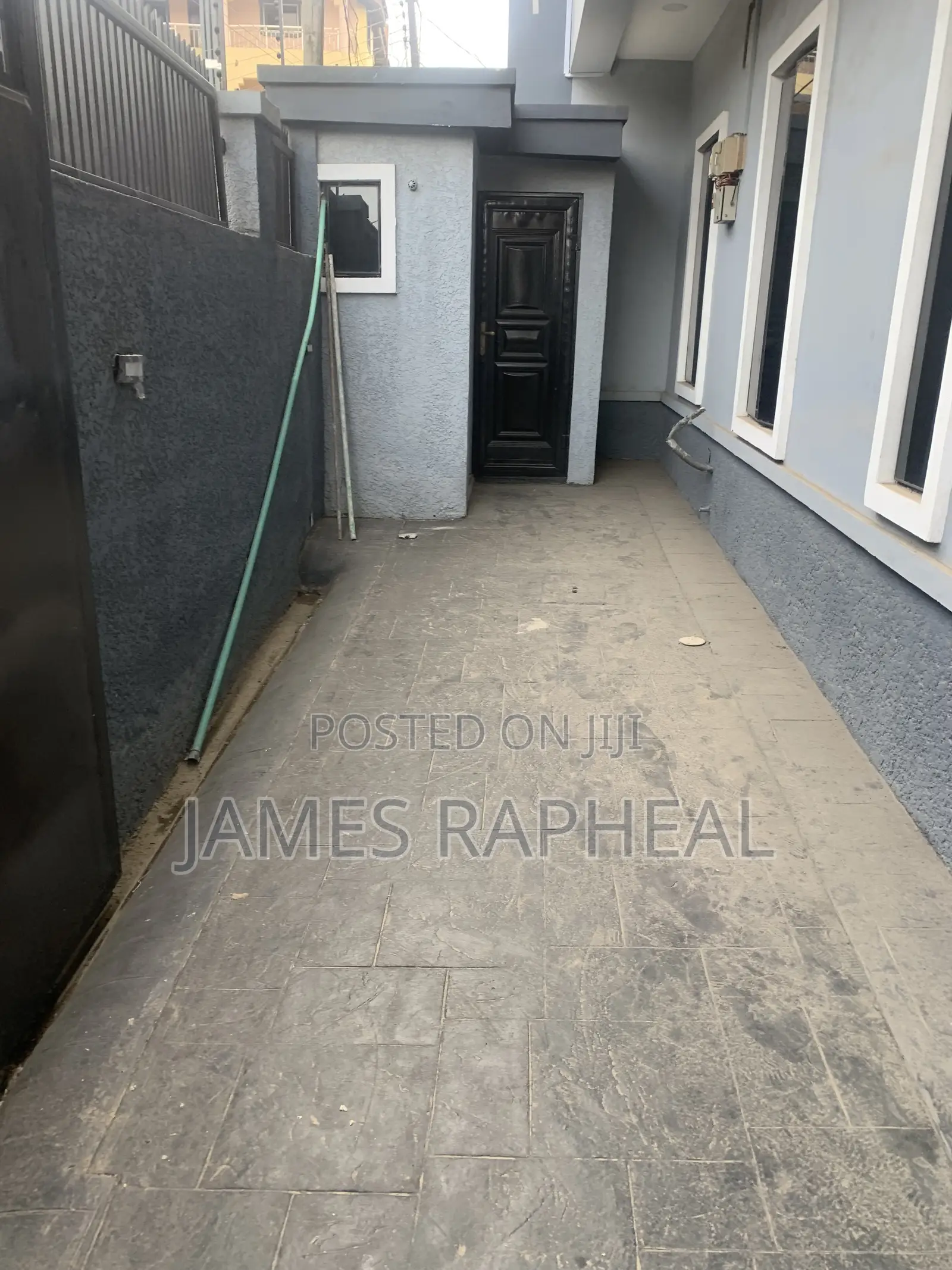 Furnished 4bdrm Duplex in Rb Emerald, Apapa Road for sale