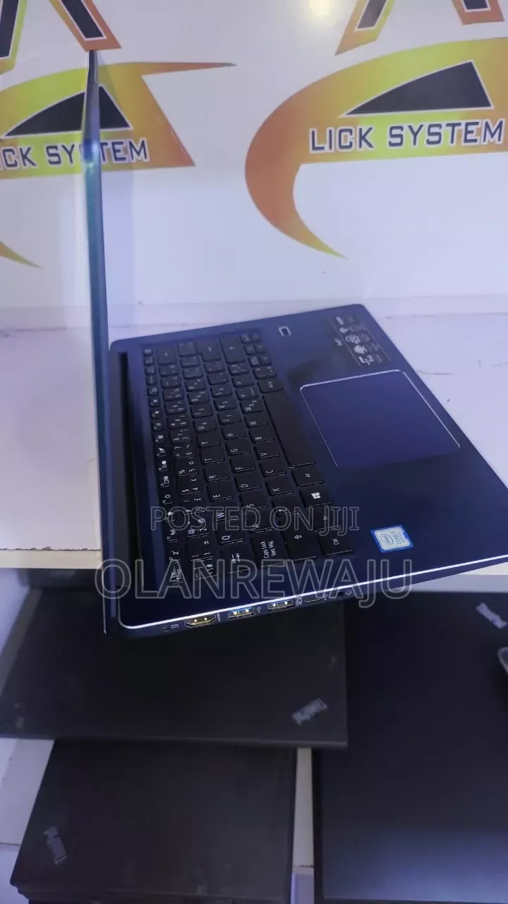 New Laptop Acer Swift 3 8GB Intel Core i5 SSD 128GB