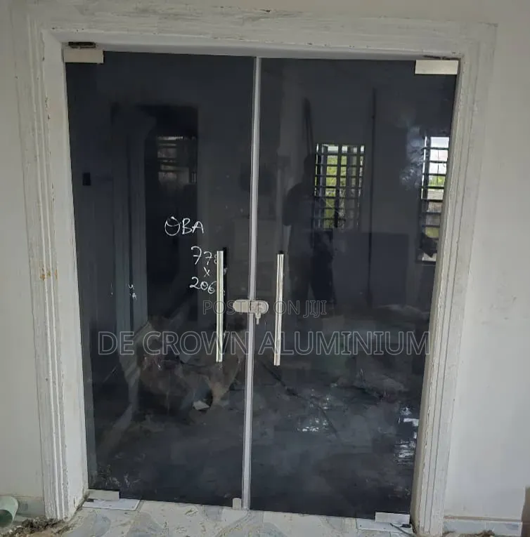 Glass Ante Frameless Door