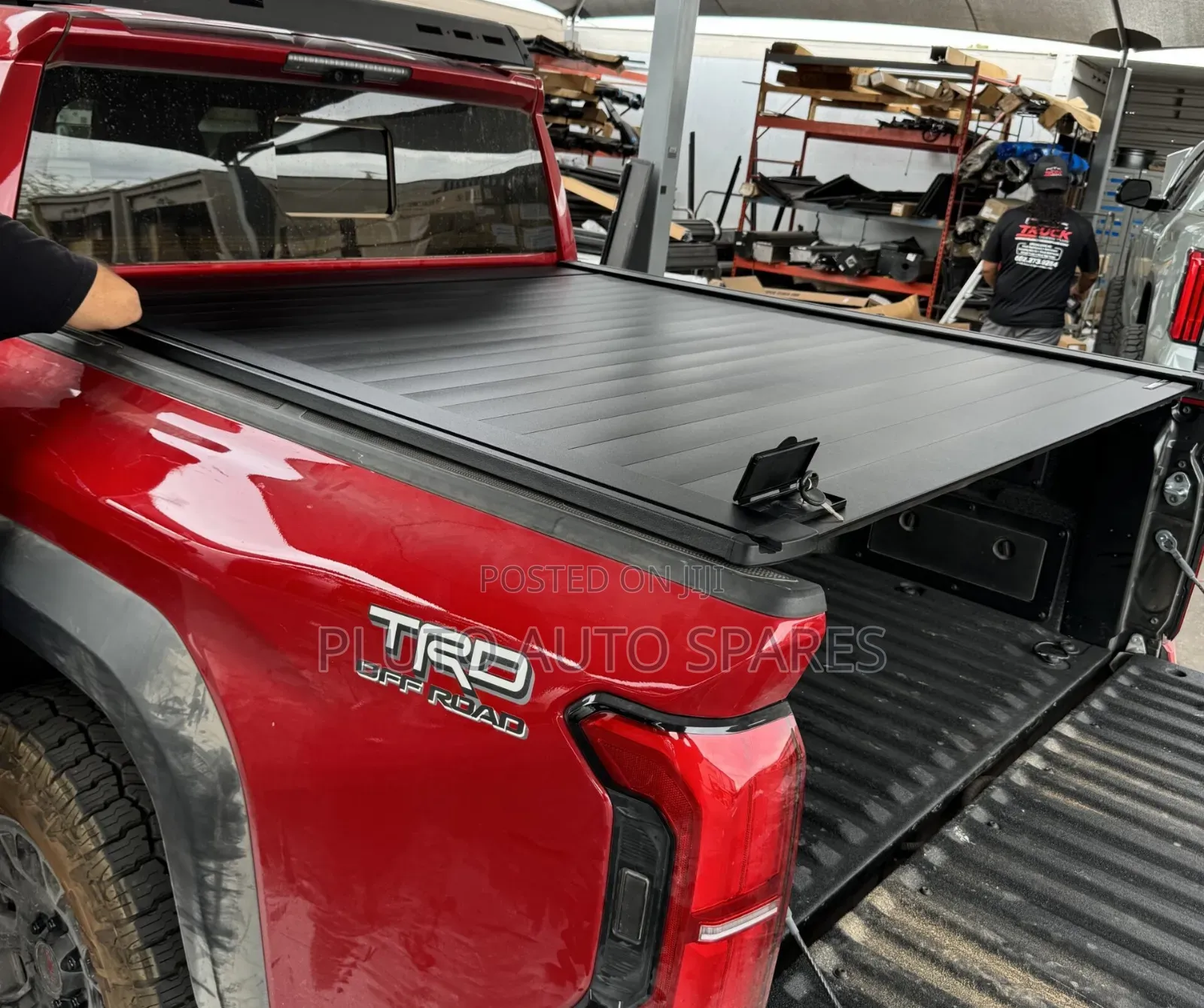 Tacoma 2025 Aluminum Roller Boot Cover