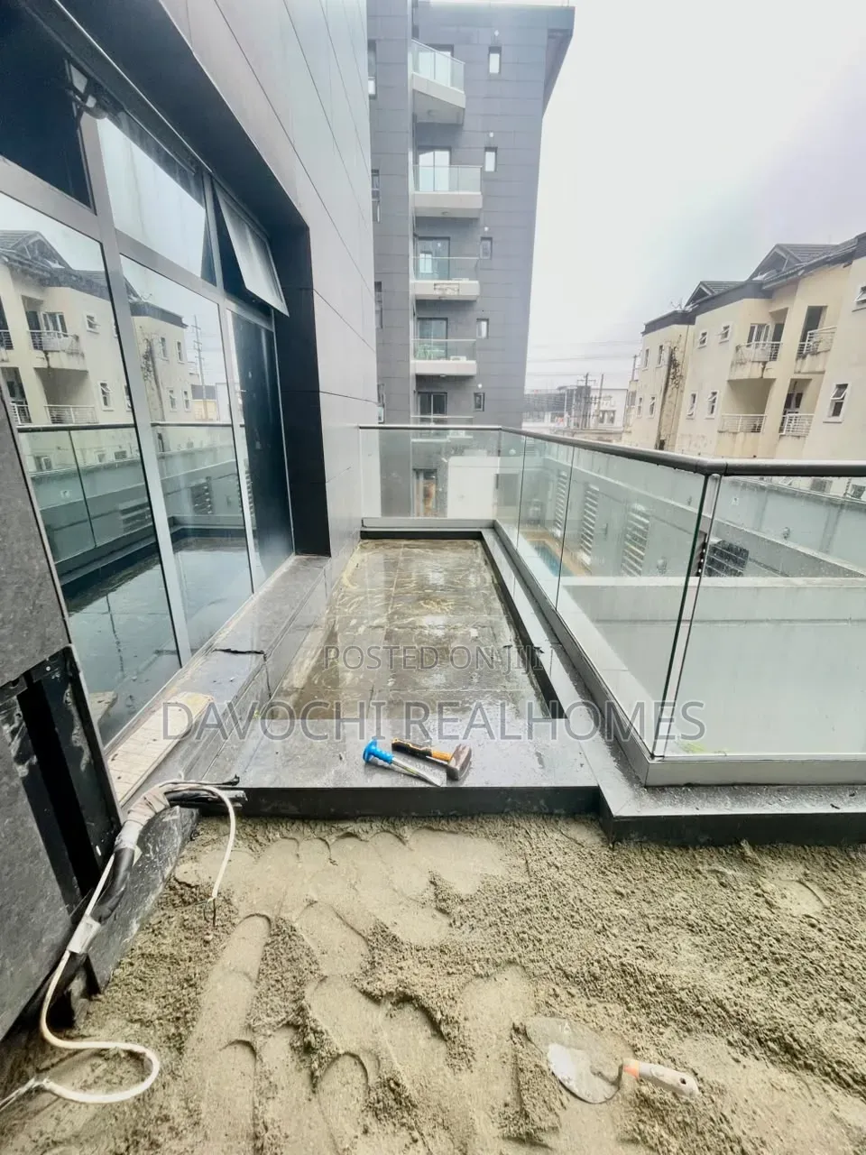 3bdrm Apartment in Lekki Phase 1 for rent