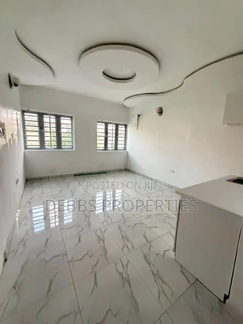 2bdrm Apartment in Ikota Lekki Lagos for rent