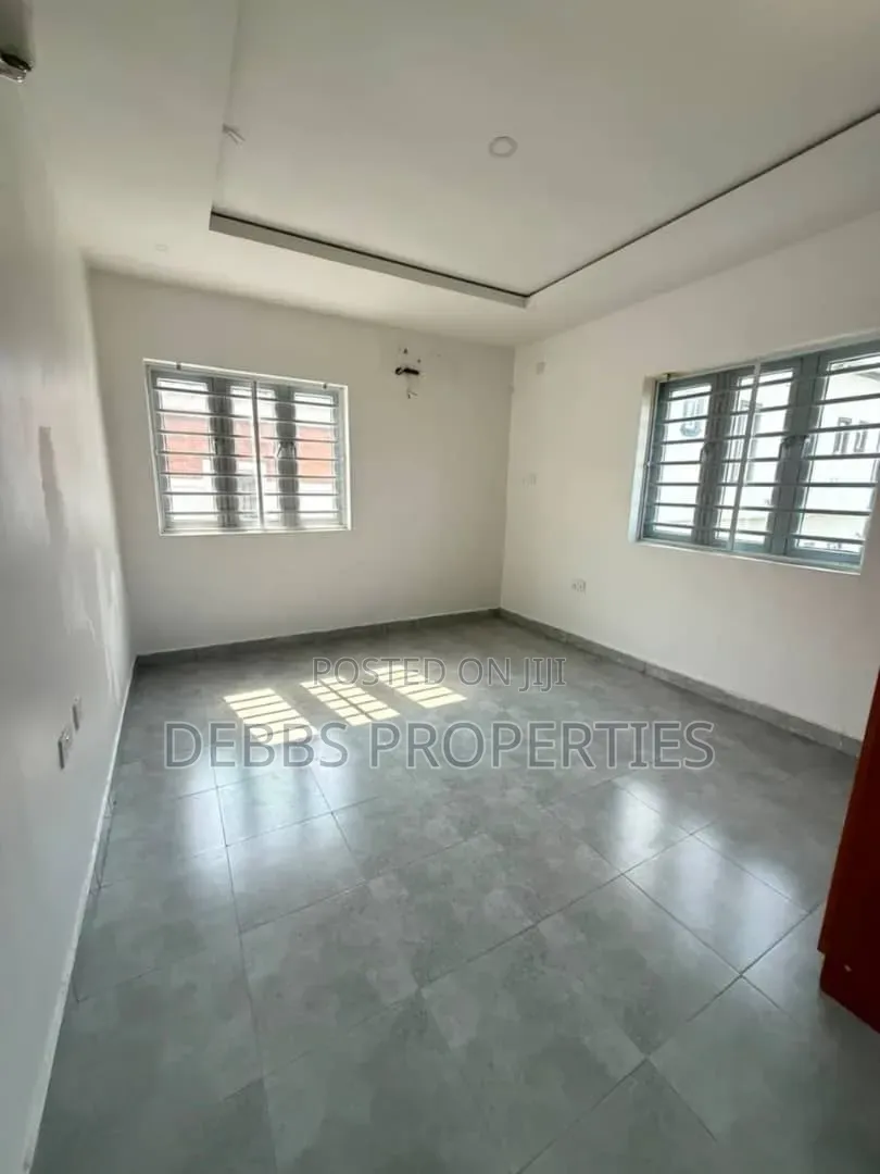 2bdrm Apartment in Ikota Lekki Lagos for rent