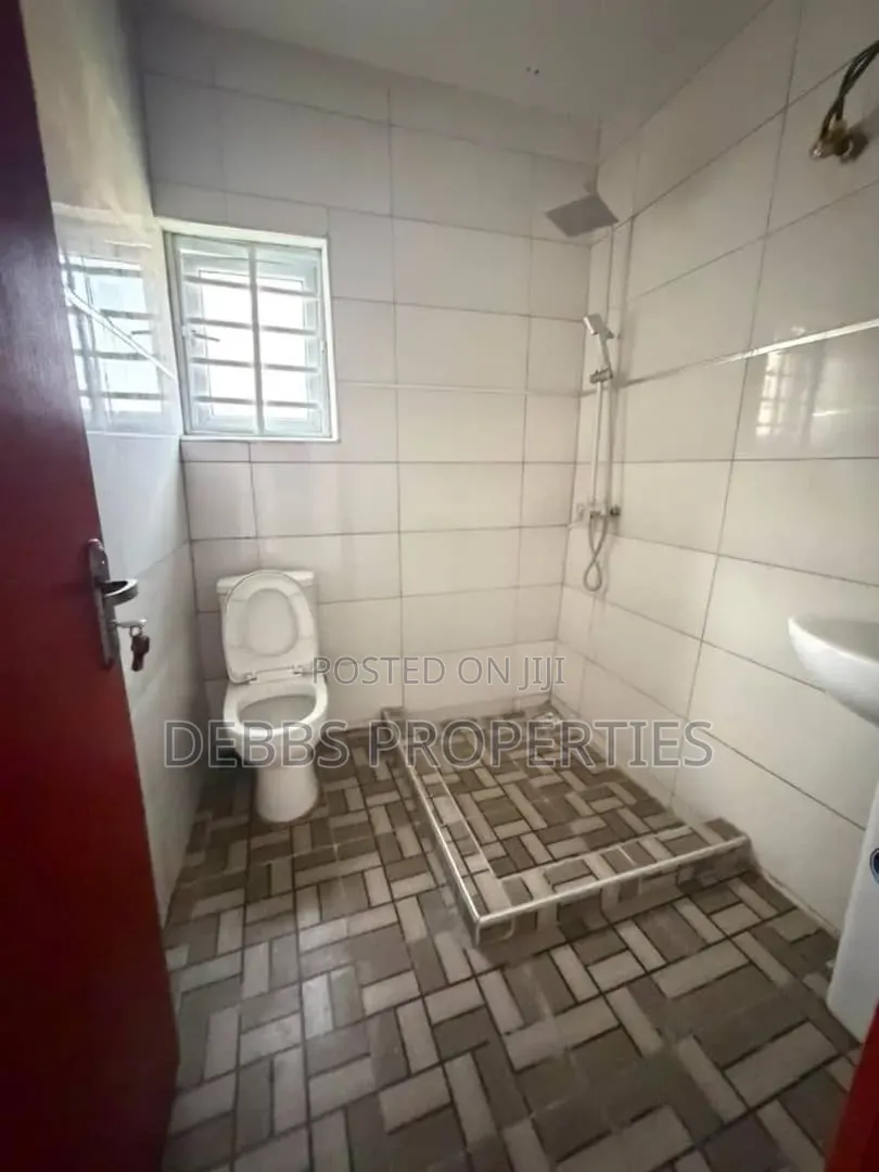 2bdrm Apartment in Ikota Lekki Lagos for rent