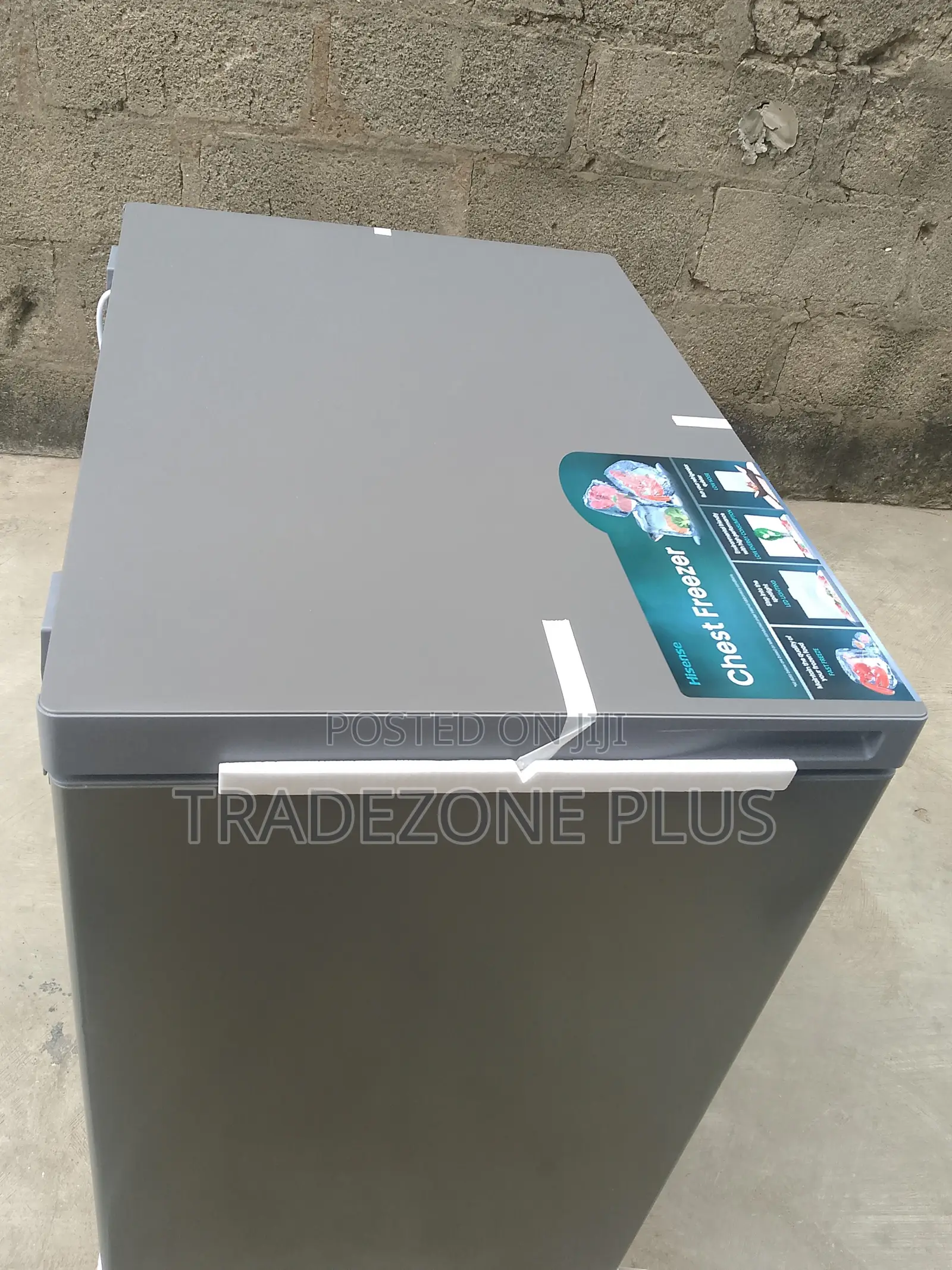 Hisense 198L Chest Freezer FC270SH – Neat & Spacious