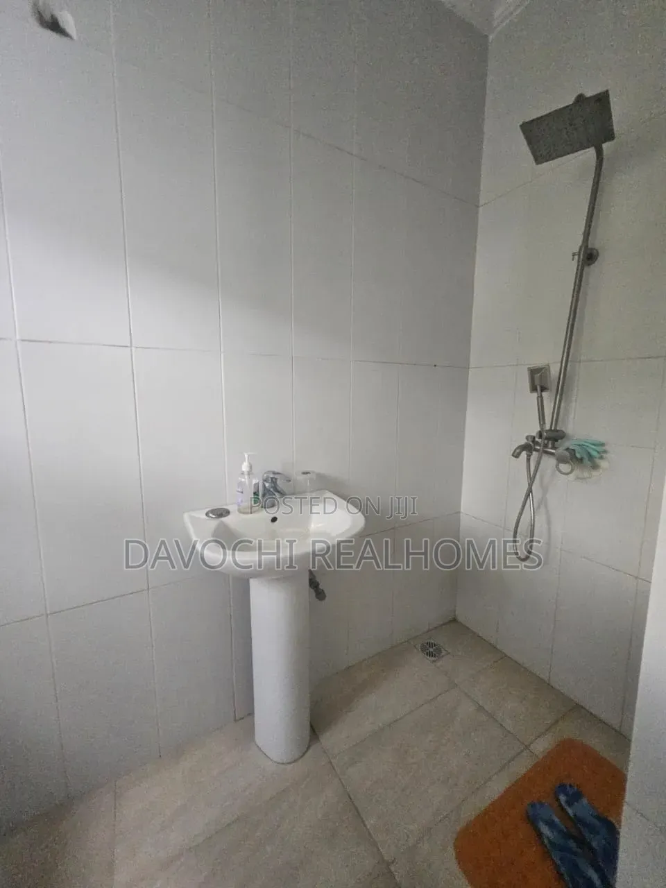 3bdrm Apartment in Victoria Island Extension for rent