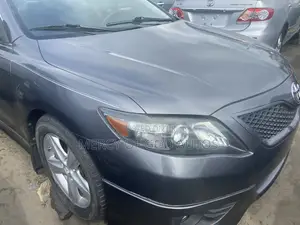 Toyota Camry 2011 Gray
