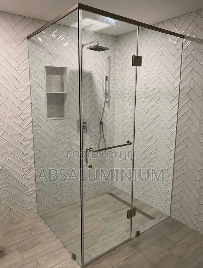 Tempered Glass Shower Cubicle