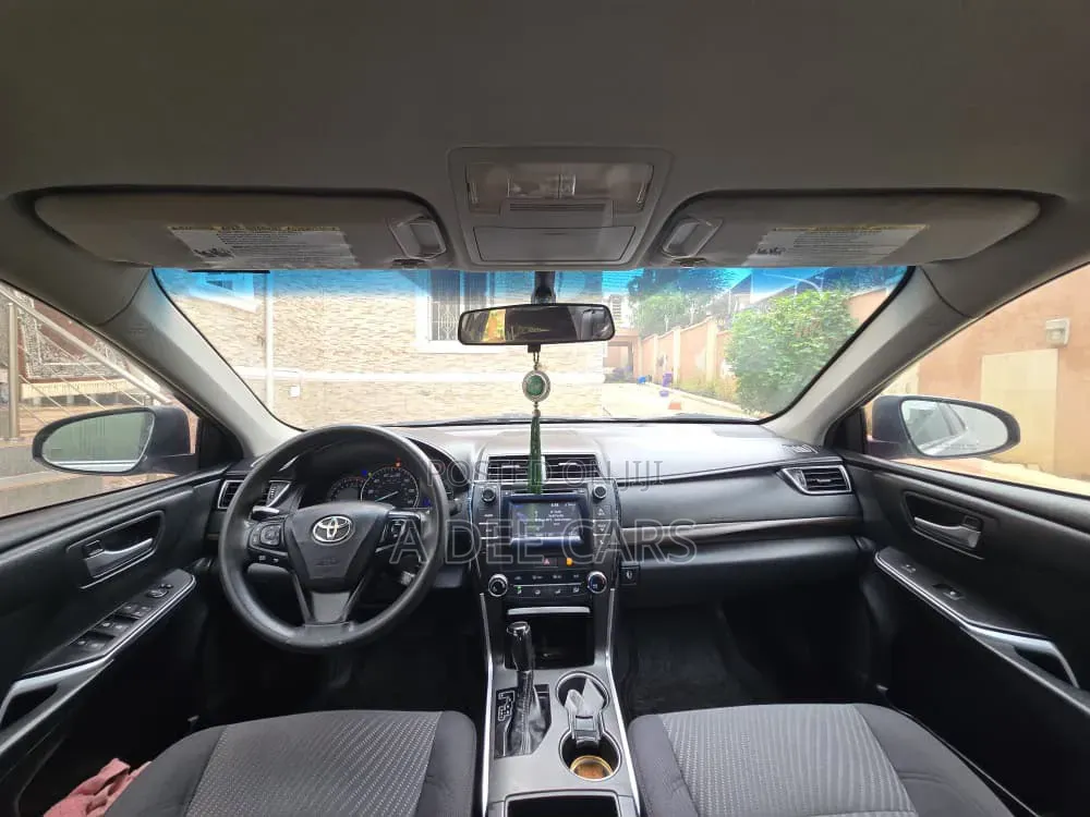 Toyota Camry 2015 Silver