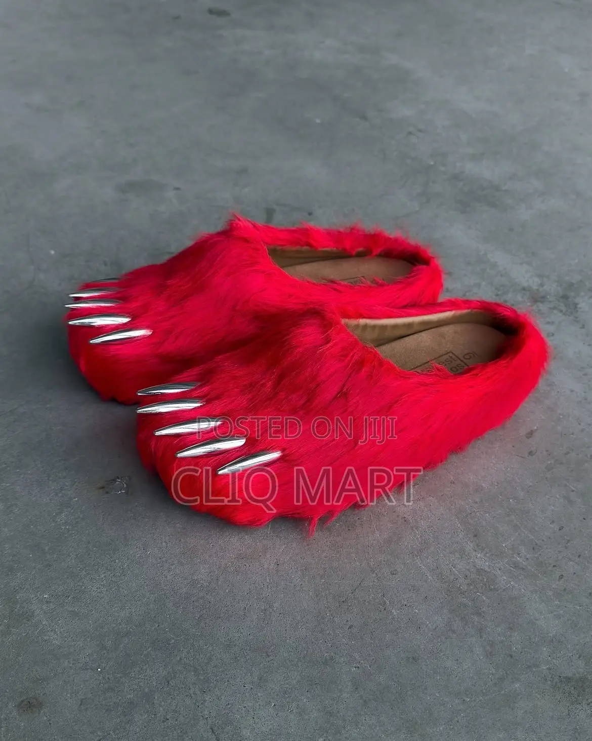 Bravest Studios Bear Claw Mule "Red" Fur