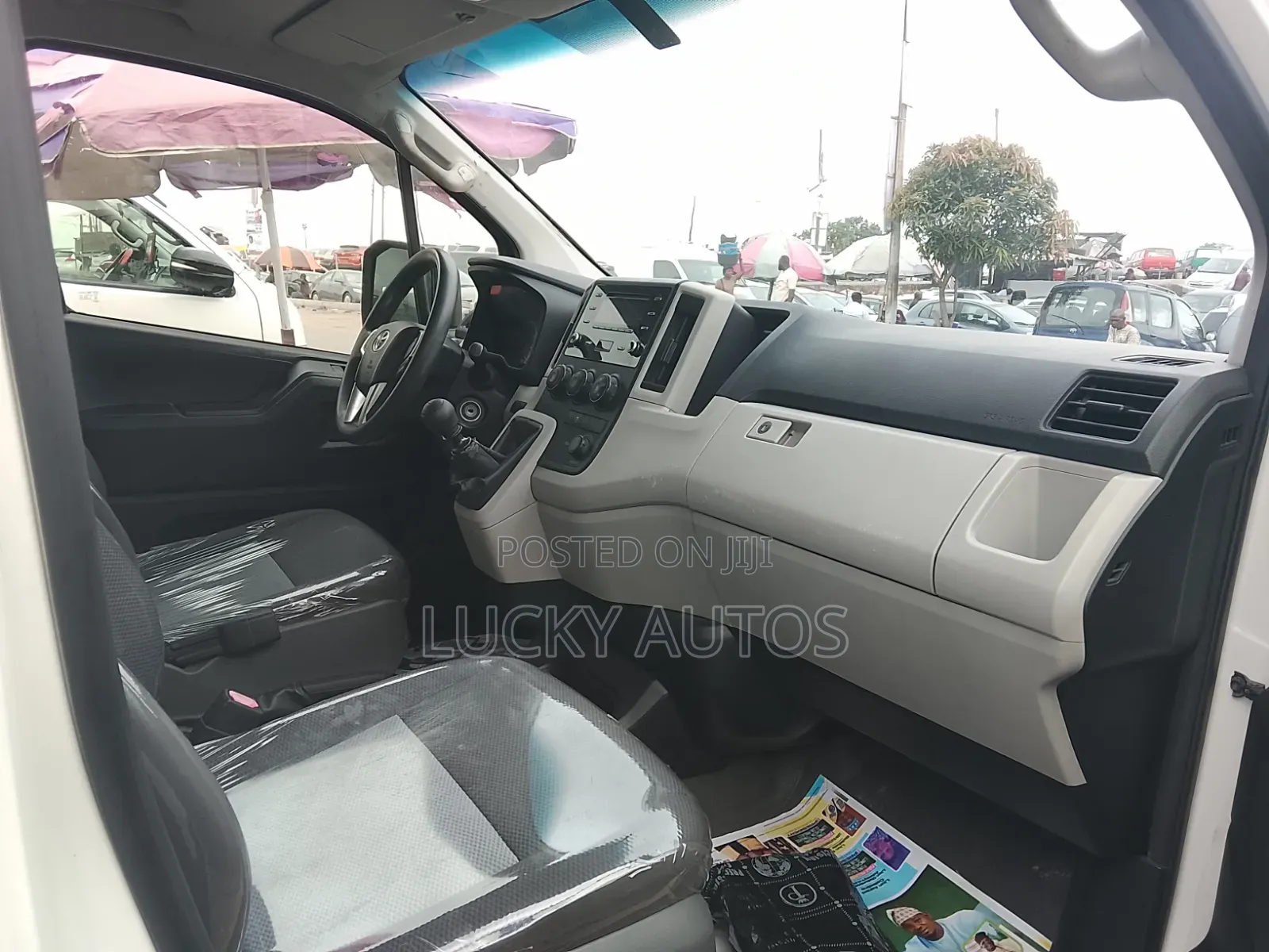 Toyota HiAce 2020 White