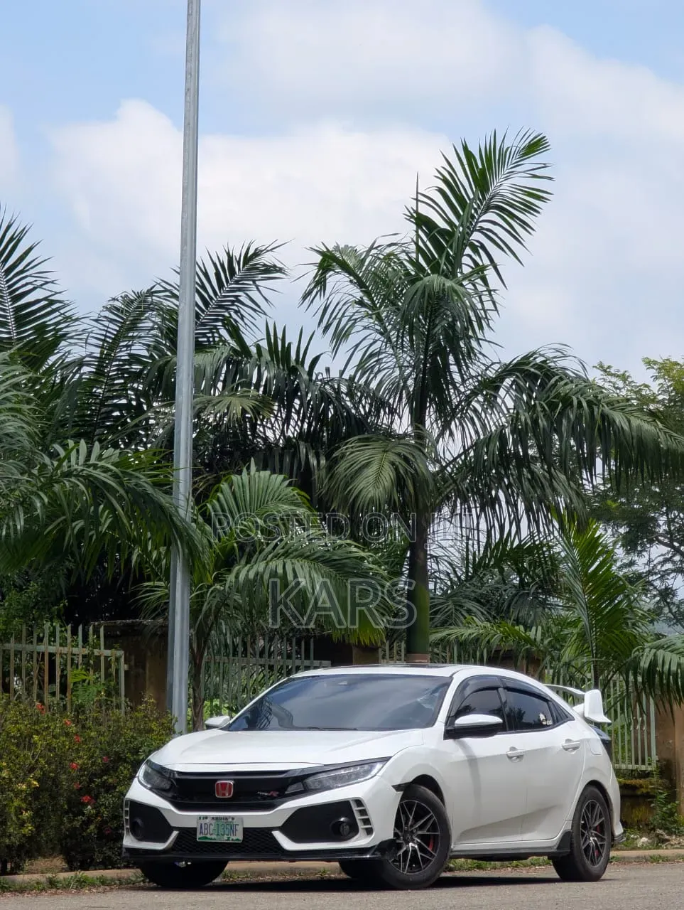 Honda Civic Type R Touring 4dr Hatchback (2.0L 4cyl) 2017 White