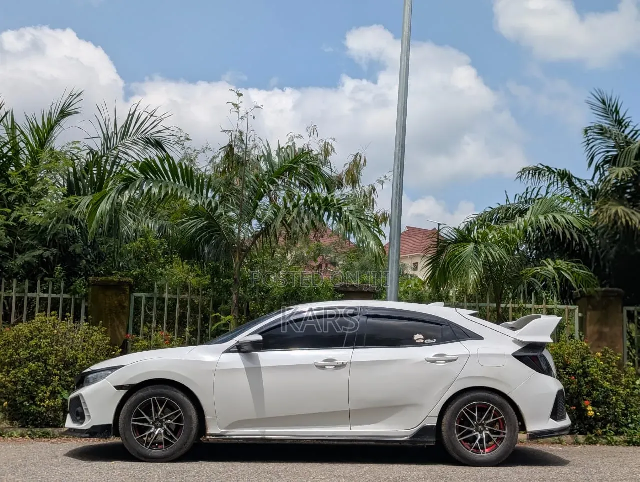 Honda Civic Type R Touring 4dr Hatchback (2.0L 4cyl) 2017 White