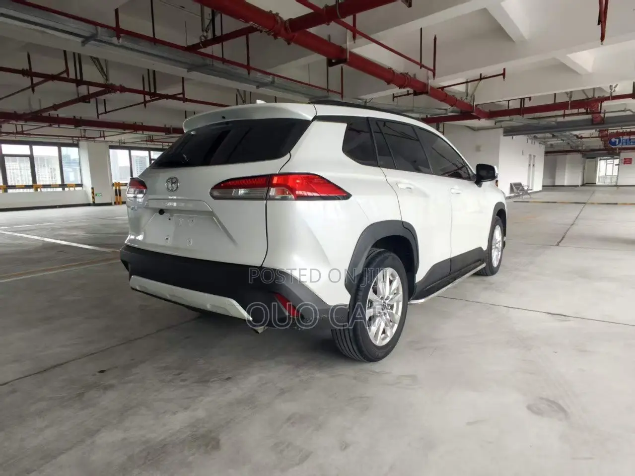 Toyota Corolla Cross LE 2WD 2024 White