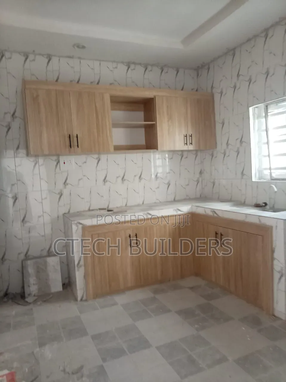3bdrm Block of Flats in Benin City for rent