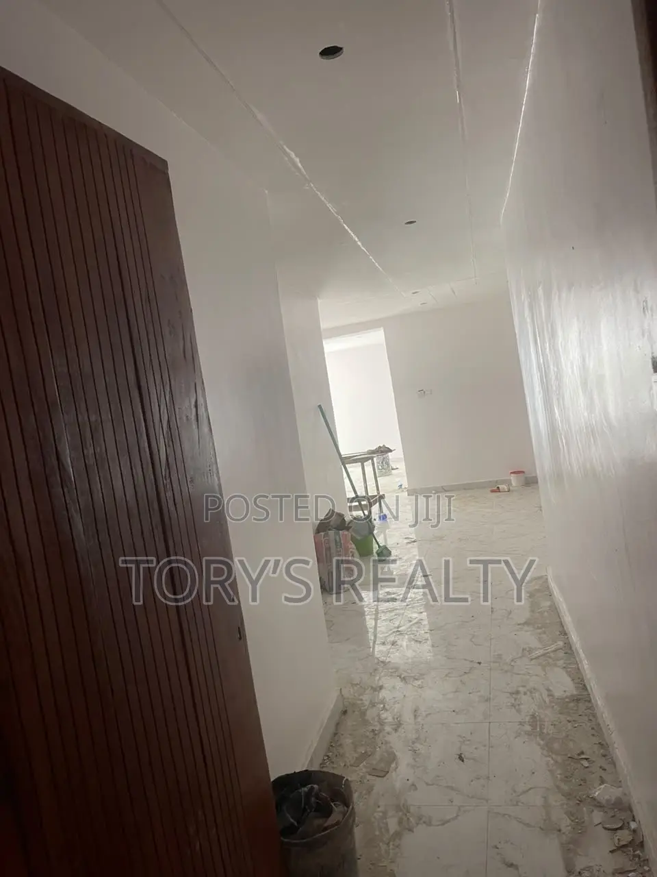 3bdrm Apartment in Lekki Phase 2 for rent