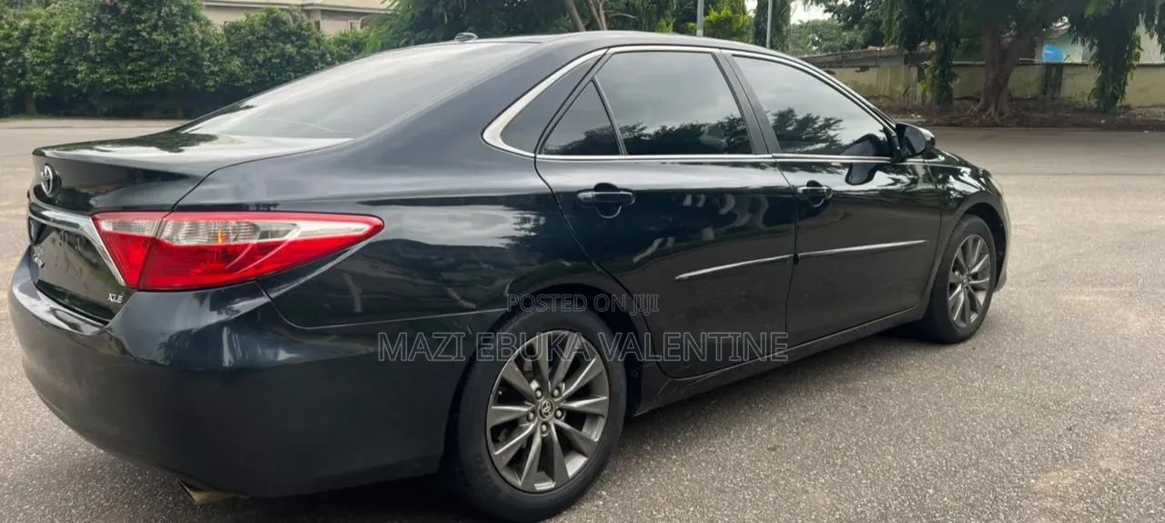 Toyota Camry 2016 Black