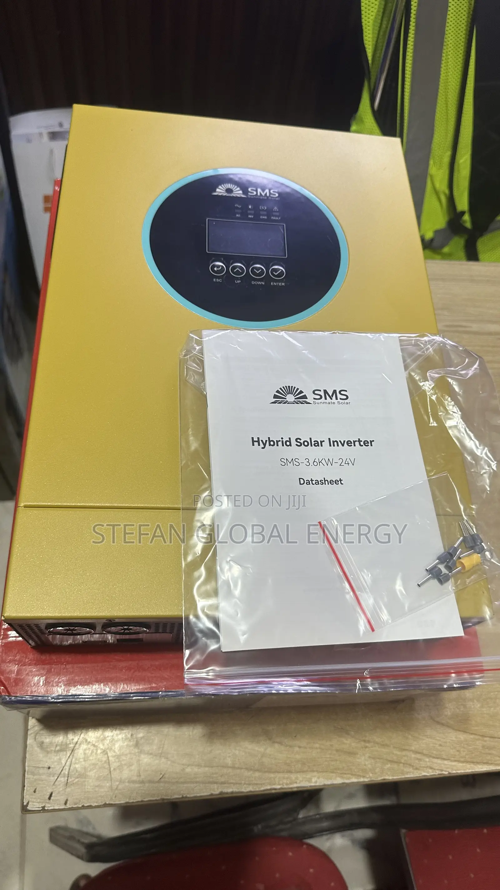 3.6kva .24v Sunmate Hybrid inverter.with 100ah Max Current Charge